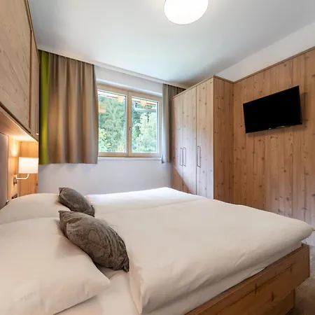 Luxury In Hinterglemm With Sauna Chalet
